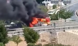 Başakşehir'de korkunç yangın! Kamyonet adeta alev topuna döndü