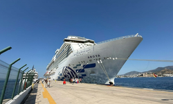 Bodrum'da kruvaziyer hareketliliği! 1532 turist geldi