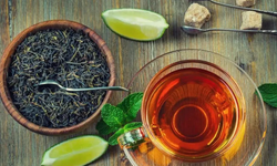 Çayınıza bir dilim limon atmadan önce bir kez daha düşünün! Gerçek sandığınız o bilgi bakın doğru mu?