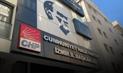 CHP İzmir olağanüstü toplandı! İki görevden alma, dört atama yapıldı