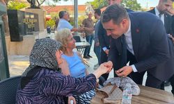 CHP'li Güç Gaziemir'de esnafın sorunlarını dinledi: "Sandık geldiğinde bu düzen değişecek"