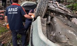 Devrilen otomobilden, kahreden haber geldi: 5 yaşındaki çocuk hayatını kaybetti