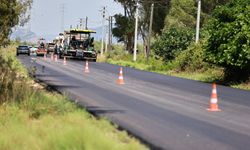 Efes Selçuk'ta 35 yıllık yollar yenileniyor! 27 bin ton asfalt serilecek