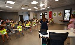 Efes Selçuk'ta çocuklar yaz tatilini toprakla geçirdi! Yaz Okulu sona erdi