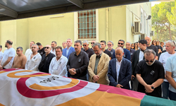 Aziz Üstel İzmir’de son yolculuğuna uğurlandı!