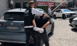 Torbalı'da oto galeriyi kurşunlayan 2 şüpheli tutuklandı!