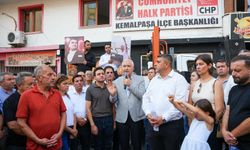 Kemalpaşa'da CHP'den toplu istifa! YENİ Parti'ye geçiş duyuruldu
