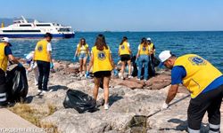 İzmir'de farkındalık etkinliği! Kıyılar ve deniz yüzeyi gönüllüler tarafından temizlendi