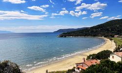 İzmir’de plajı ile büyülüyor! Girişi ücretsiz, suları sığ ve berrak: Çocuklu ailelerin yeni tatil rotası