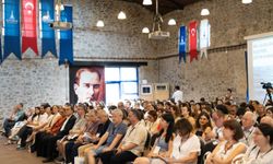 İzmir'de uluslararası eğitim zirvesi başladı! Güncel sorunlar masaya yatırıldı