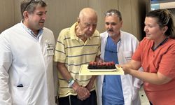 İzmirli hasta 100 yaşında prostat ameliyatı oldu, yıllardır kullandığı sondadan kurtuldu!