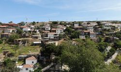 Karaburun'un tek dağ köyü: 600 yıllık hikayesiyle büyülüyor! Huzur arayanların adresi bu köy oldu