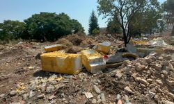 Kemalpaşa'da boş arazi çöplüğe dönüştü! Vatandaşlar tepkili
