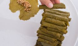 Yaprak tuzlu diye sarmanın kötü olmasına son! Bu kadar kolaymış, sarmalarınız artık daha lezzetli olacak