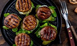Klasik hamburgeri geride bırakan tarif! Hem fit hem çok sağlıklı: Ekmek yerine mantar kullandılar
