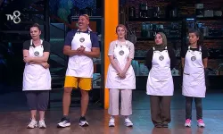 MasterChef'te ana kadroya giren 9. isim belli oldu! Şeflerden önlüğü kim aldı?