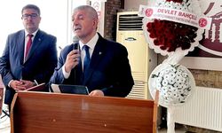 MHP Bergama İlçe Kongresi'nde Hasan Hüseyin Engin güven tazeledi