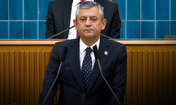 Özgür Özel resti çekti, İzmir'de kopuş başladı! İşte paylaşım yapan ve sessiz kalan vekiller