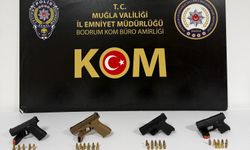 Bodrum'da polis takibi! Çantayla kaçan 4 şüpheli yakalandı