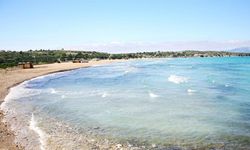 Çeşme'de ne giriş ücreti ver ne de harcama limiti! Sığ deniziyle dikkat çekiyor, çocuklu ailelerin ilk tercihi oldu!
