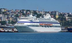 Rus kruvaziyeri yeniden! Yüzlerce turist kente geldi