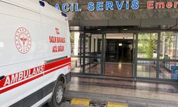 Sıcak çorba minik bebeğin üzerine döküldü!