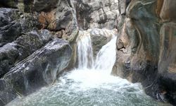 Yağışlarla canlanmıştı... Spil Dağı'ndaki Saklı Kanyon yeniden kurudu