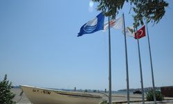 Tatil planı yapanlara müjde! Seferihisar'da 10 plaj yeniden Mavi Bayrak aldı!