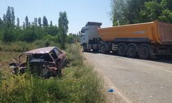 Tırla çarpışan otomobilden acı haber geldi: Genç sürücü kurtarılamadı