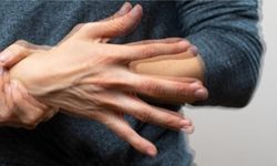 Titreme ve hareketlerde yavaşlama varsa dikkat! Parkinson'da erken teşhis neden bu kadar önemli?