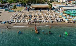 İzmir'in en temiz sahillerinden! Suyu kristal berraklığında ve mavi bayraklı: Ailecek deniz keyfi için ideal adreslerden