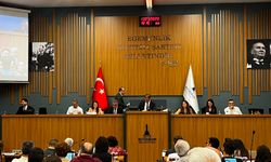 Başkan Tugay, bağımsız olarak ilk kez mecliste! "Yetkiyi verenlere bağımlıyız"