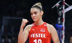 Zehra Güneş şampiyonluk sonrası galaya damga vurdu! Tarzı sosyal medyayı ikiye böldü