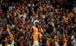 Galatasaray taraftarından yönetime büyük tepki! 2 dakikada maçın seyri değişti