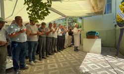 İzmir'de Kıbrıs Gazisi Ahmet Bacınak son yolculuğuna uğurlandı!