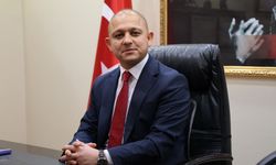 Ahmet Önal’dan sürpriz hamle: CHP’den ayrıldı, Yeni Parti’ye geçti