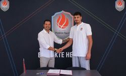 Aliağa Petkimspor geleceğe yatırım yaptı! Osman Nurveren’e 3 yıllık imza