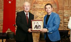 Altan Erkekli anlattı, salonda duygu dolu anlar yaşandı! Büyük Zafer’in ruhu yeniden canlandı