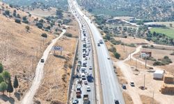 Aydın-Muğla yolunda peş peşe kaza! 5 kilometrelik trafik oluştu: 1 ölü, 4 yaralı