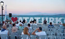 Çeşme’de yenilenen Çiftlikköy Sahili konserlerle açılıyor: Yaz akşamlarına renkli başlangıç