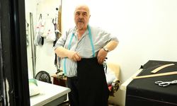 Depremde iş yeri yıkıldı, konteynerde çalıştı: 61 yıldır iğnesini elinden bırakmadı!