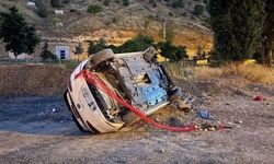 En mutlu günleri kabusa döndü! Lastik patladı, düğün konvoyu karıştı!