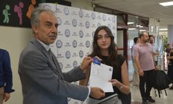 Derece yapan öğrenciler Ege Üniversitesi’nde! Rektör bizzat karşıladı