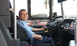 ESHOT'tan anlamlı destek: Pencereden izlediği otobüsün direksiyonuna geçti!