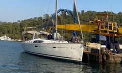Fethiye açıklarında yelkenli tekne durduruldu! 35 düzensiz göçmen yakalandı
