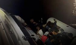 İzmir açıklarında can pazarı! 21 kişi yakalandı, 31 kişi kurtarıldı