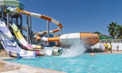 İzmir’de gençlere yaz etkinliği: İlçelerden alınıp Aquapark’a götürülüyorlar