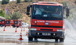 İzmir’de yeni itfaiye şoförleri zorlu parkurda! Direksiyon başında kritik eğitim