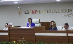 Karabağlar Meclisi'nde siyasi dengeler değişti! Komisyonlar yeniden oluşturuldu