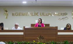 Karabağlar Meclisi’nde gündem sahipsiz atıklar! "80 milyon liralık kaynak çöpe gitmesin”